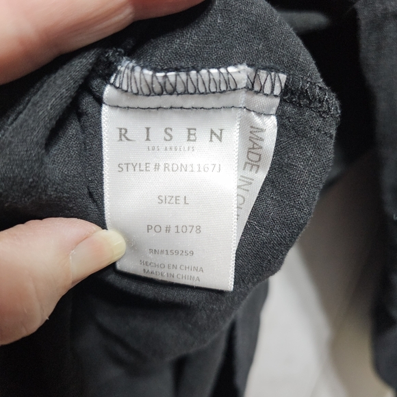 Risen Los Angeles Women's Black Linen Blend Relaxed Fit Button Up Shirt Size M/L - Picture 12 of 14